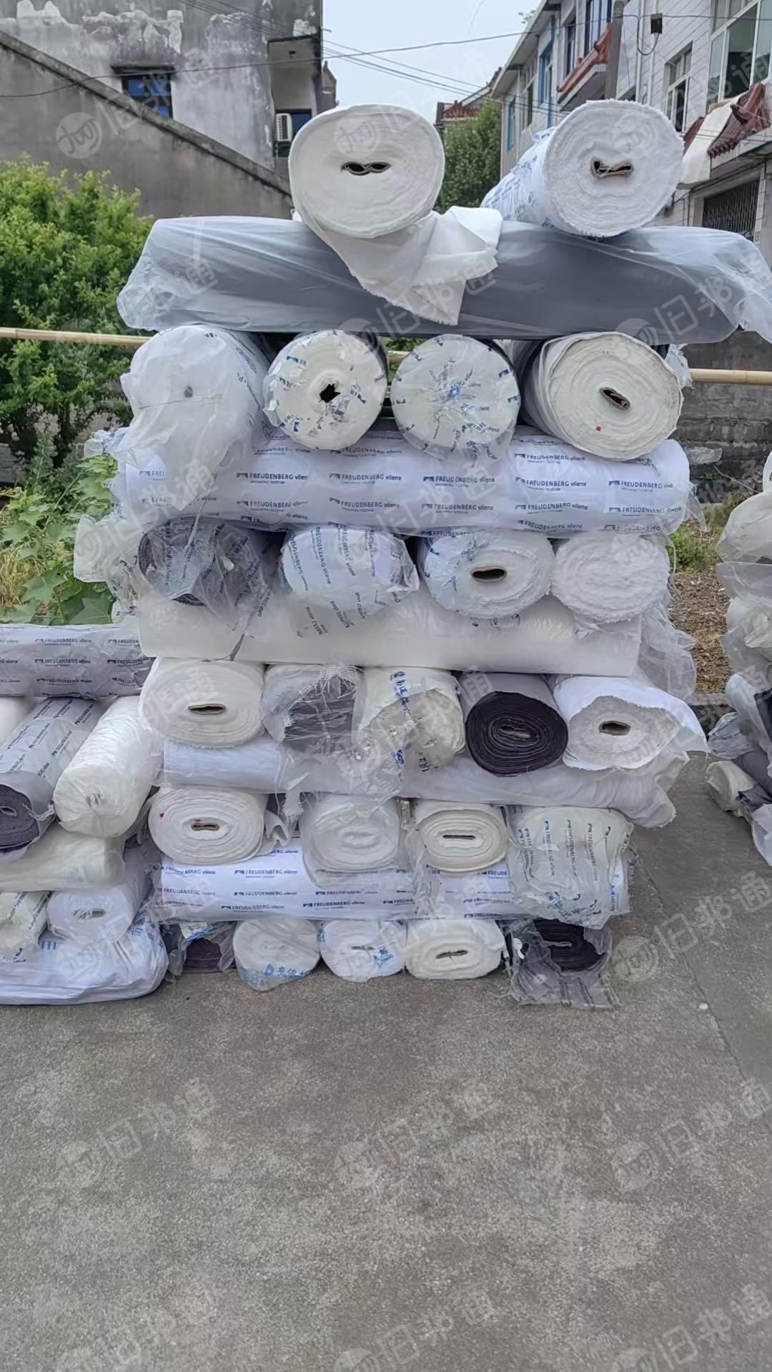 长期大量回收库存衬布，做服装用的粘合衬，西服，夹克衫，厂在河北保定