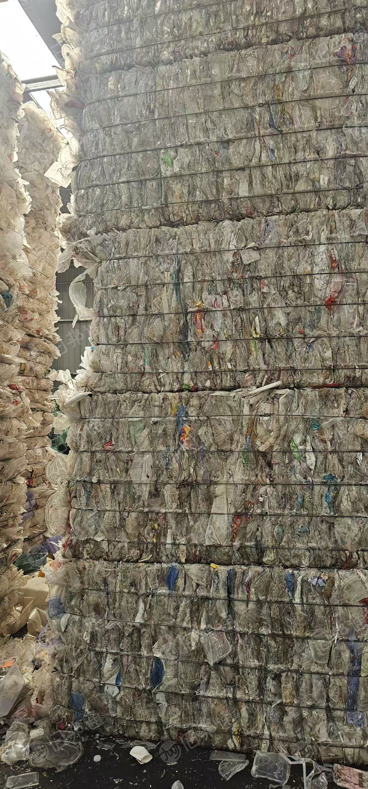 大量出售餐盒压块