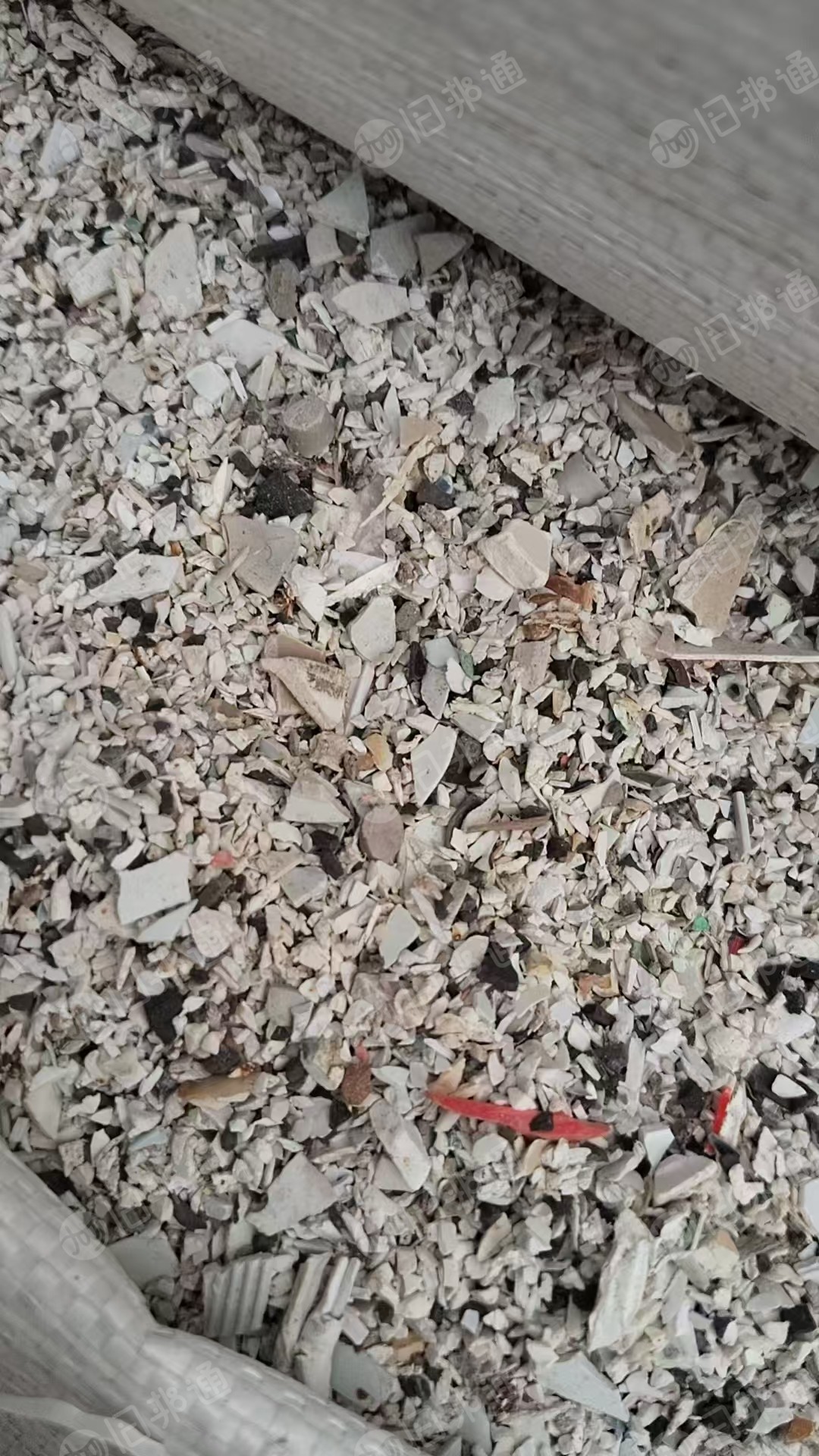 出售PVC彩钢渣子，95纯度，含塑量70%