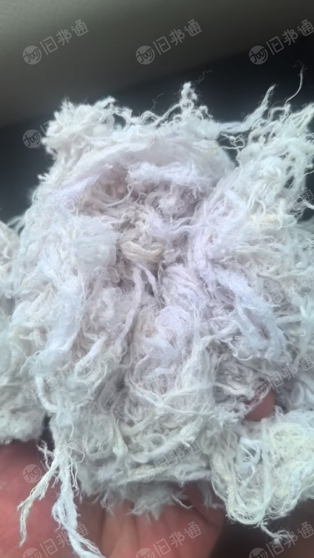 长期出售白色氨纶拉丝布，可以造粒用，现货大几十吨，也还有泳装布，货在辽宁鞍山