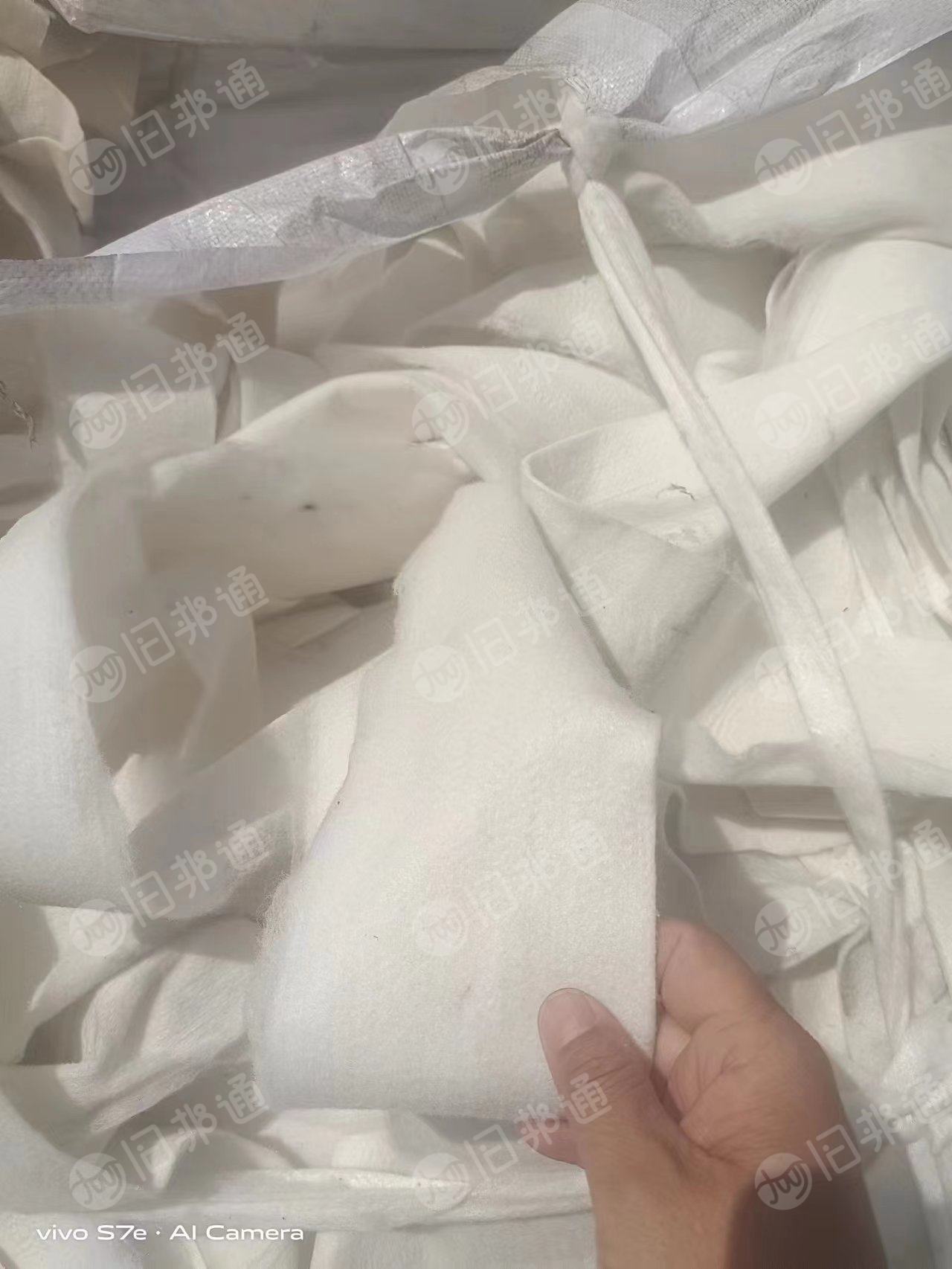 长期出售地毯厂下来的涤丙废布边角料，涤纶50丙纶50，每个月40吨左右，货在山东济南