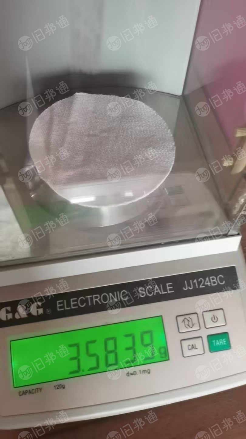 长期出售涤棉帆布，10支纱2*2，360克，幅宽1.55米，10万米白胚，厂在山东济南