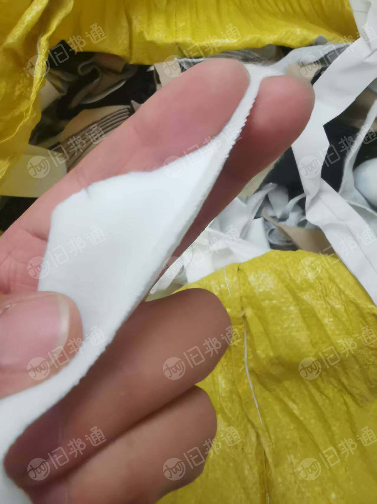 长期出售窗帘厂和制衣厂废布料，碎布料，没有分拣，统货卖，现货有四五吨，货在安徽合肥