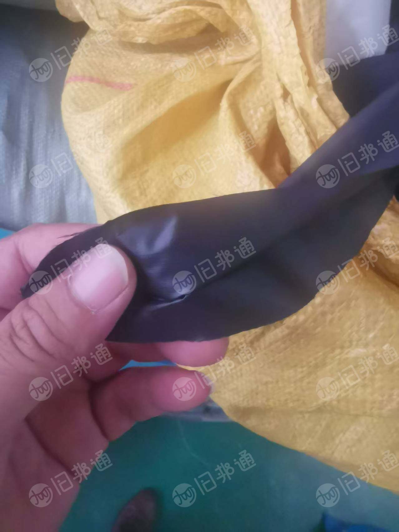 长期出售窗帘厂和制衣厂废布料，碎布料，没有分拣，统货卖，现货有四五吨，货在安徽合肥