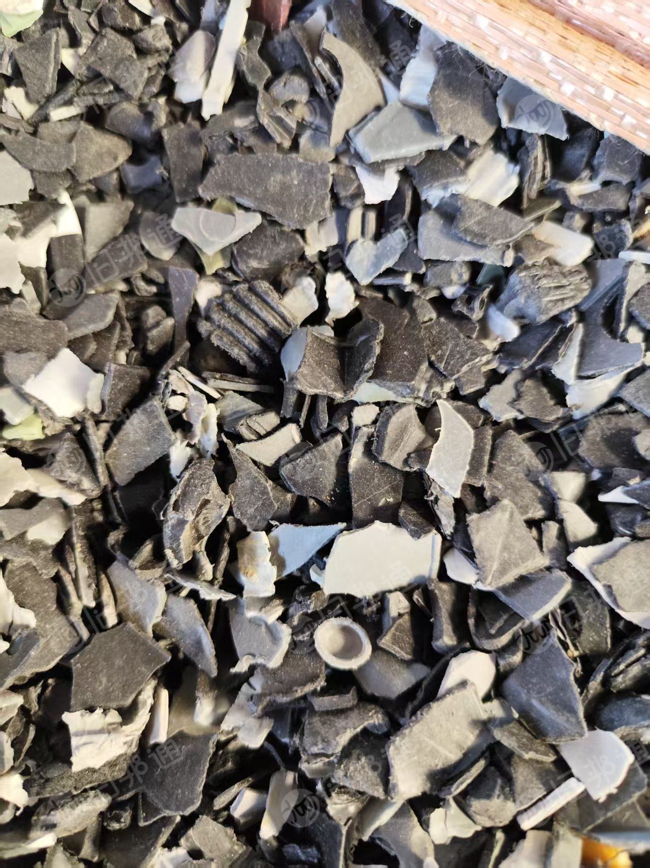出售PP冰箱浮水黑色破碎料