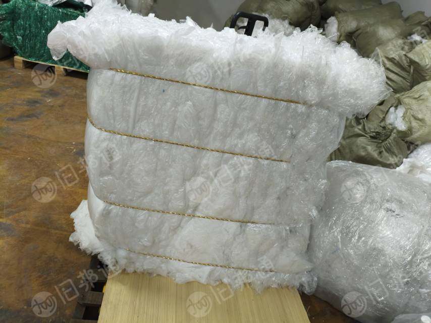 出售白色PE膜轻胶  现货10吨