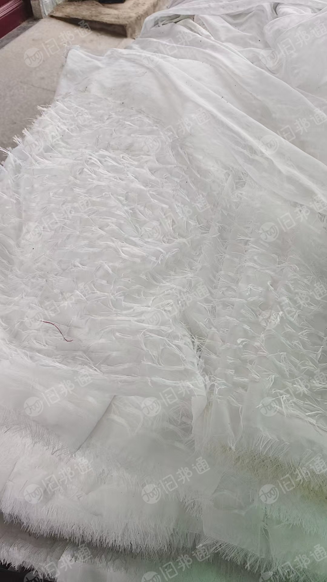 厂家长期出售剪毛机下来的涤纶毛毛料,带水分,现货5吨左右,厂在江苏南通