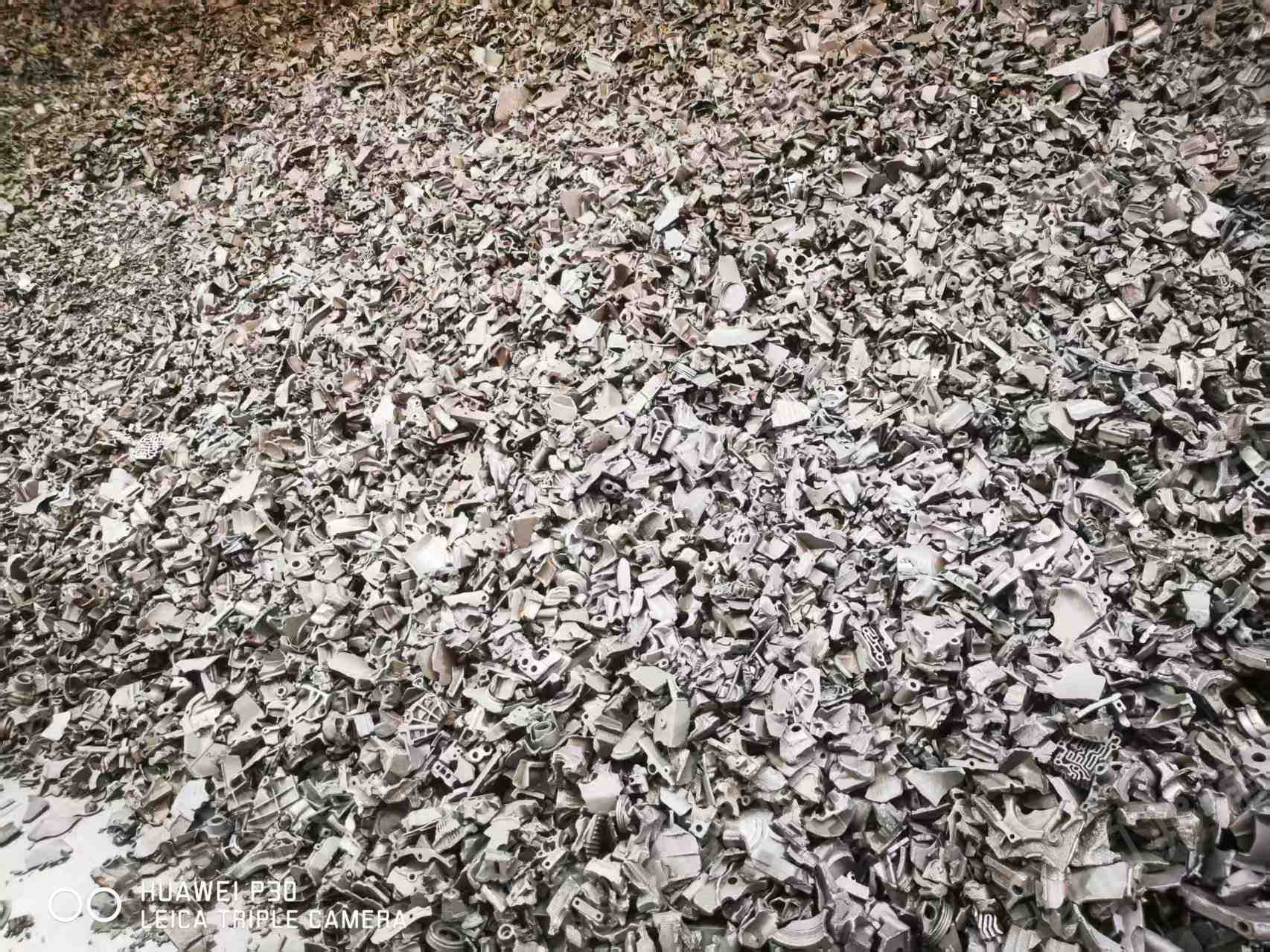 出售拆车机生铝破碎料，长期有