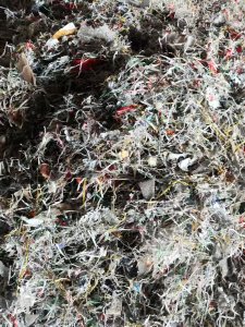 出售pe膜炼油料,断桥铝门窗下来的保护膜,炼油用,现货20吨