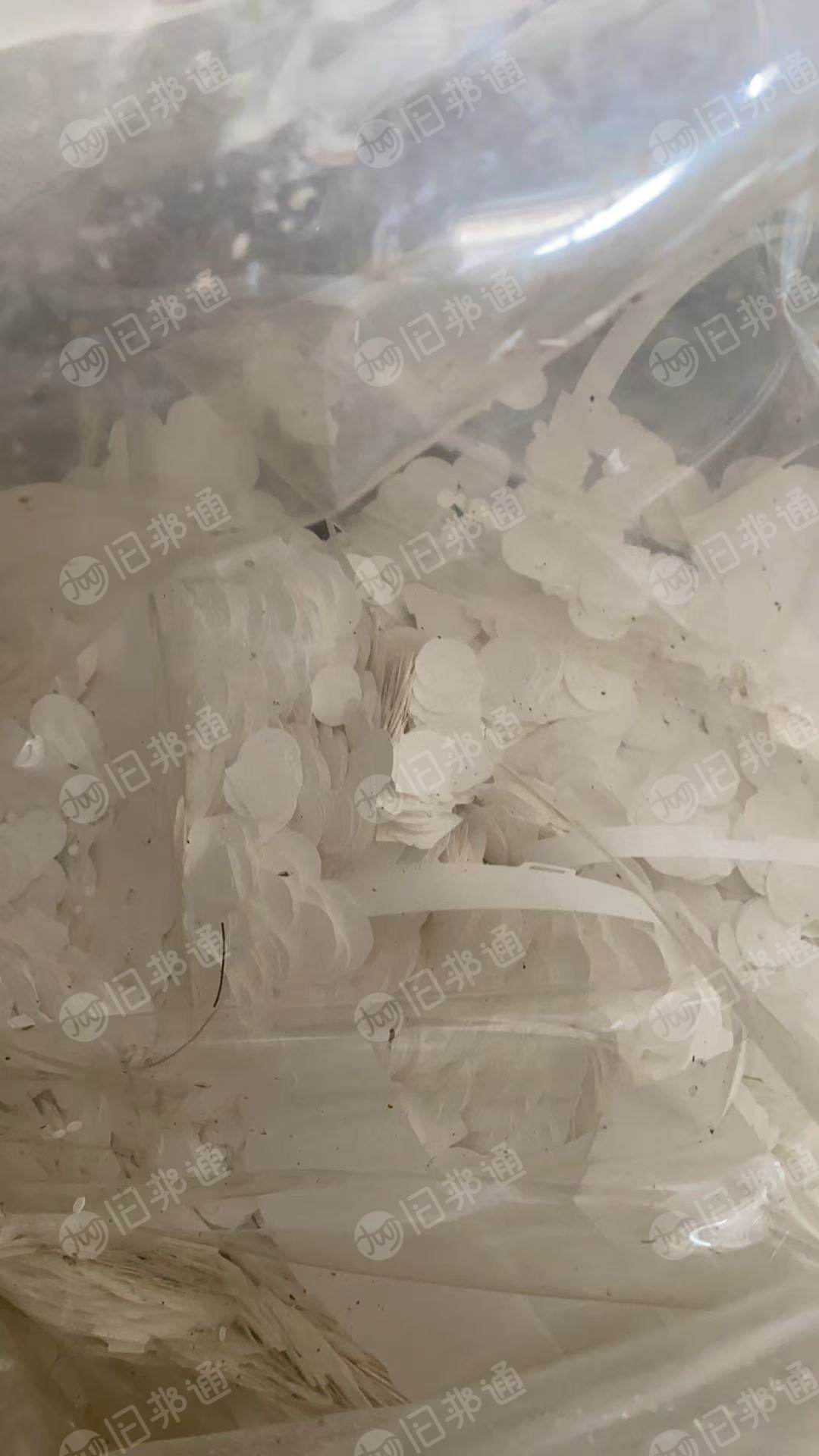 出售新东方下来的PET磨砂片，透明和乳白切片边料，现货7吨多，长期有货