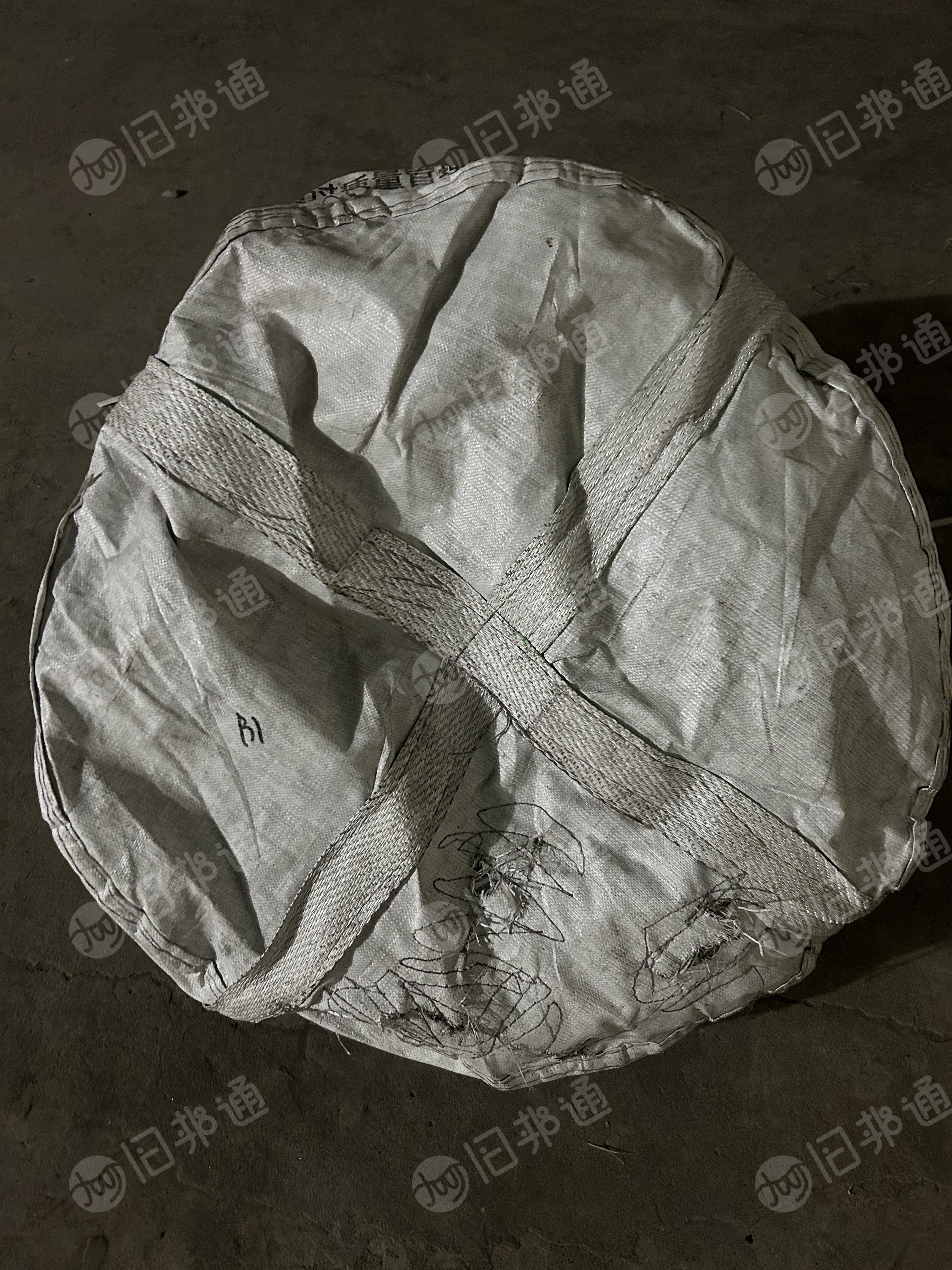 出售二手吨包，圆底吨包，高度73，直径75-80左右，现货一万多条