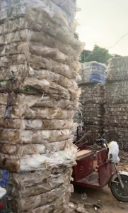 长期出售饭盒压块，涂料桶压块