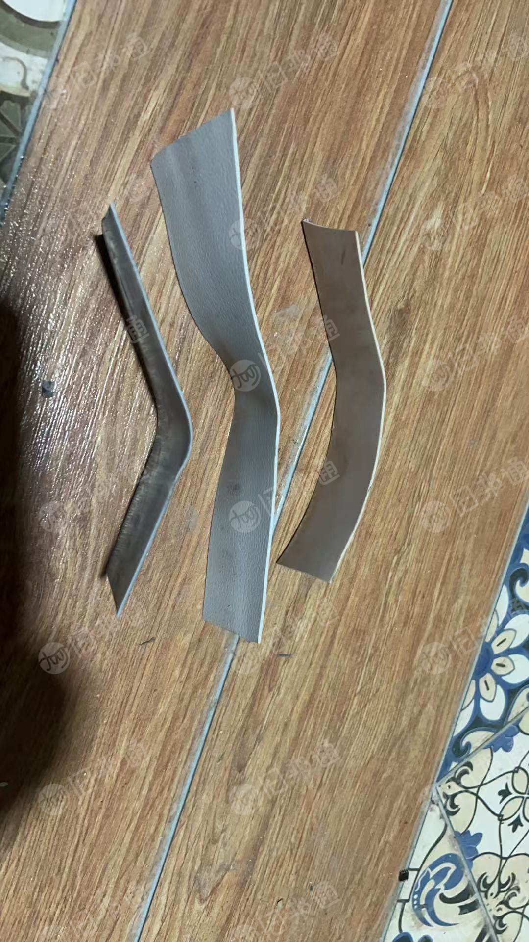 长期出售纯PVC革边料