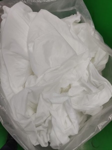 长期出售水刺无纺布,涤纶材质的,厂在山东临沂