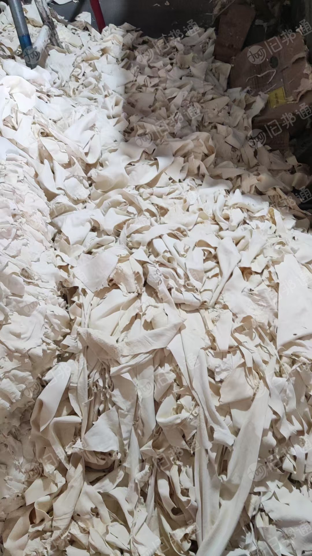 长期出售真羊皮下脚料，每个月有十几吨，厂在河北保定