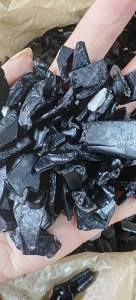 出售PC破碎料，车灯拆下来的冲击10几个