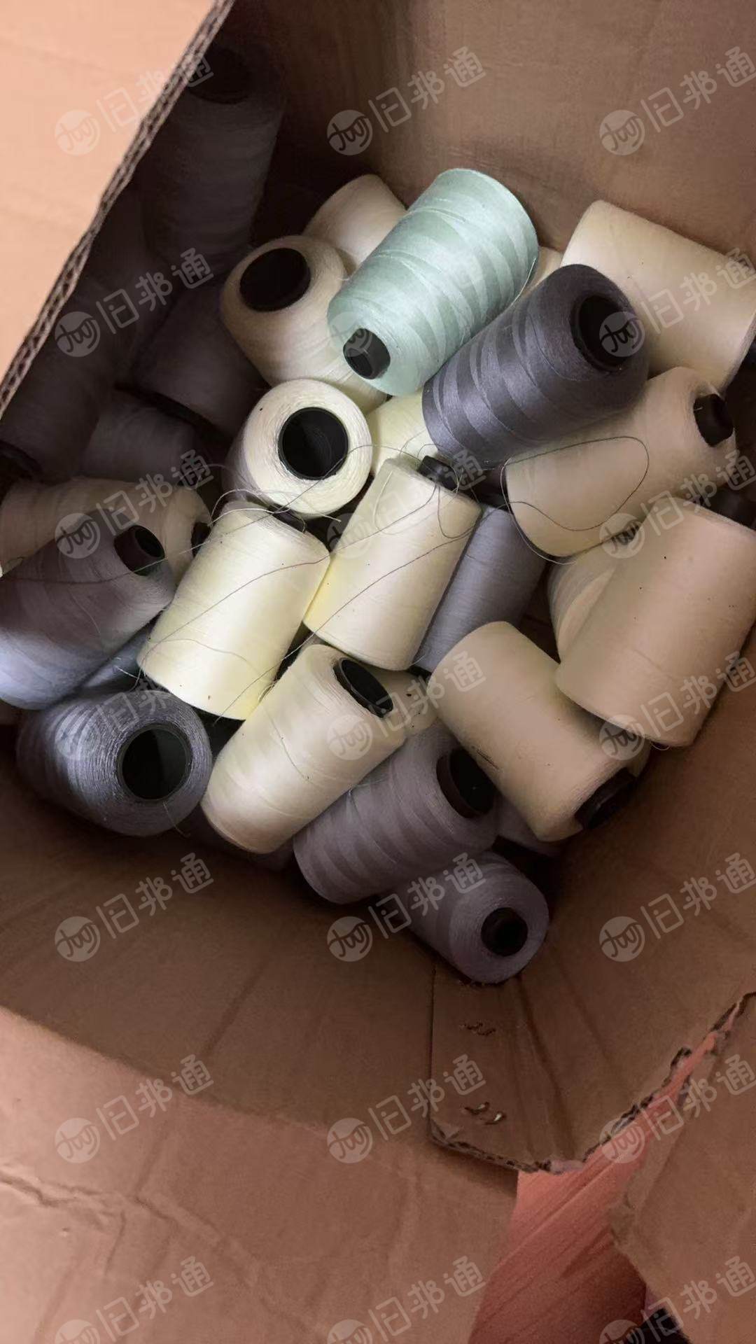 出售一批缝纫线，现货有几千个，什么颜色的都有，厂在江苏南京