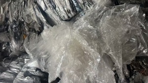 出售pet镀铝膜,现货6吨左右