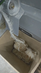 厂家长期出售纯棉本白布边纱,够车可以过去拉,厂在江苏南通
