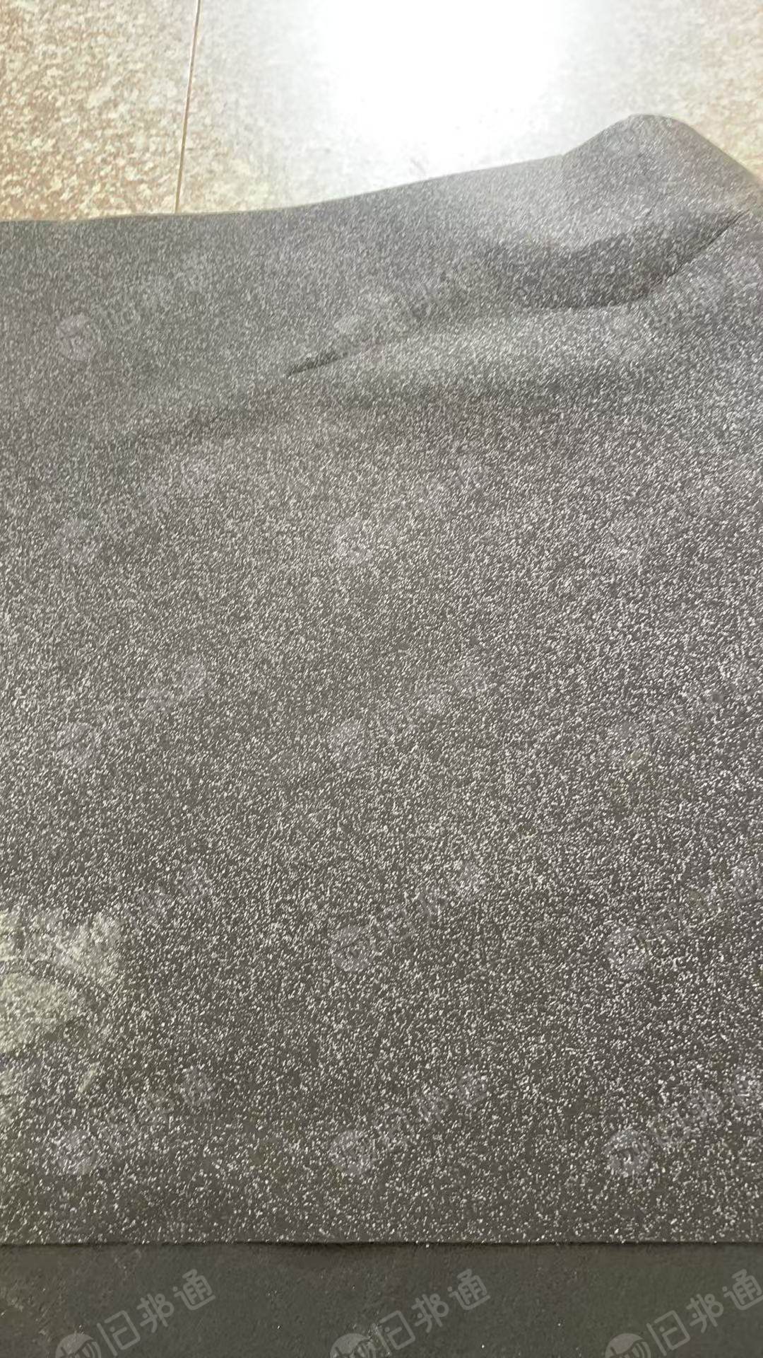 出售涤纶无纺布,汽车内饰地毯料,汽车内饰料,现货6米8一车,货在江苏常州