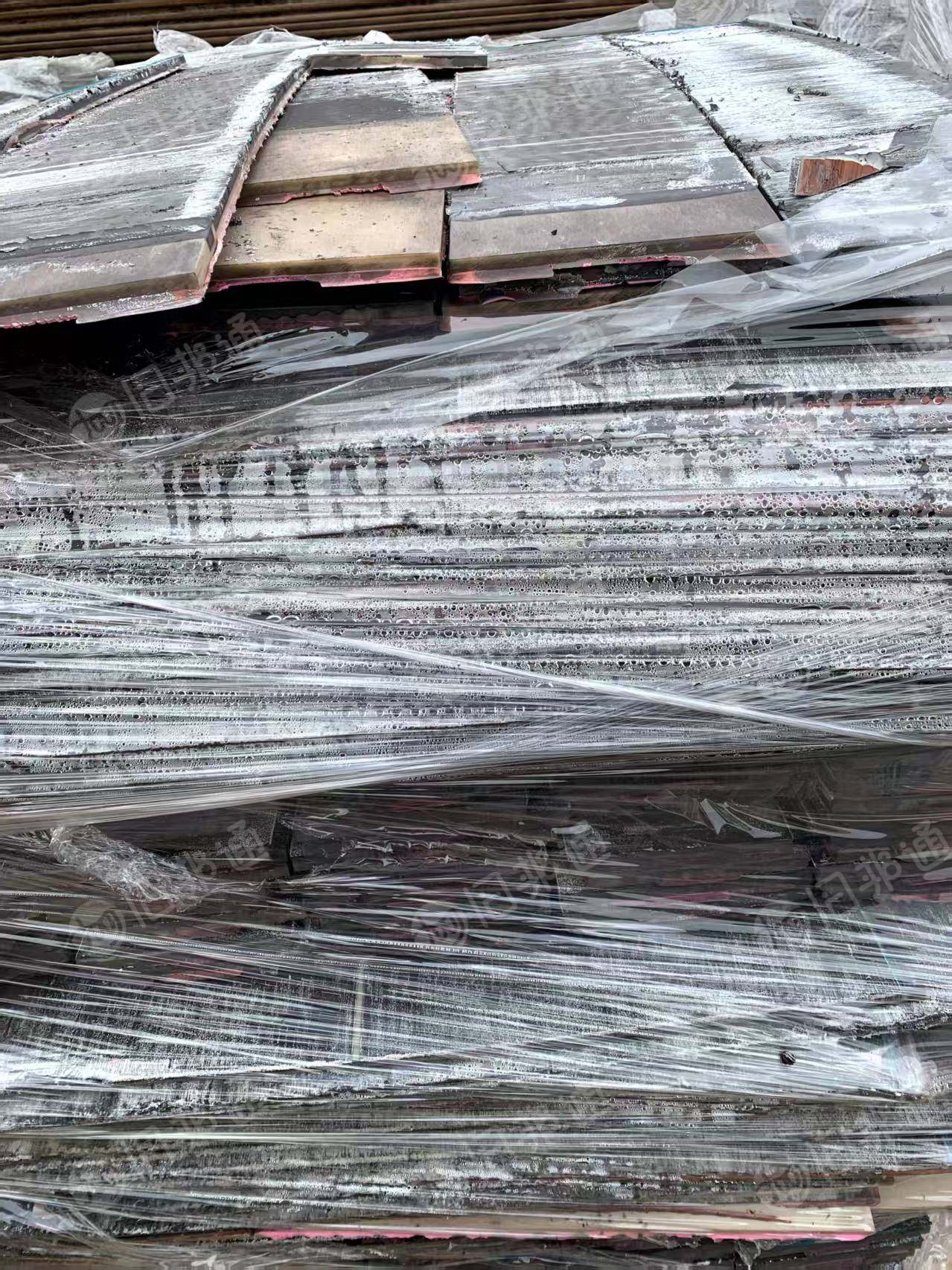 出售ABS光伏板毛料，月底一车，可先寄样品