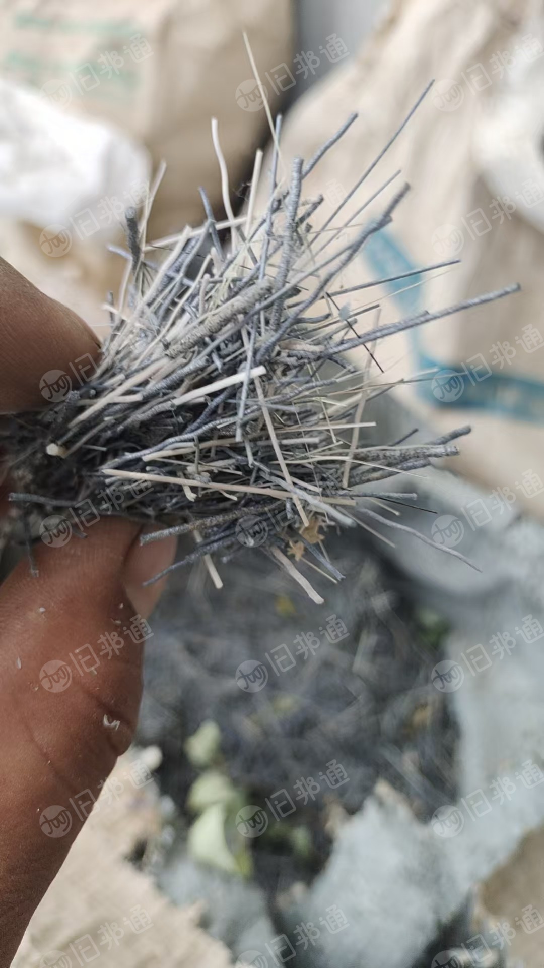 出售灰色PA6废料，牙刷厂下来的，含金刚砂