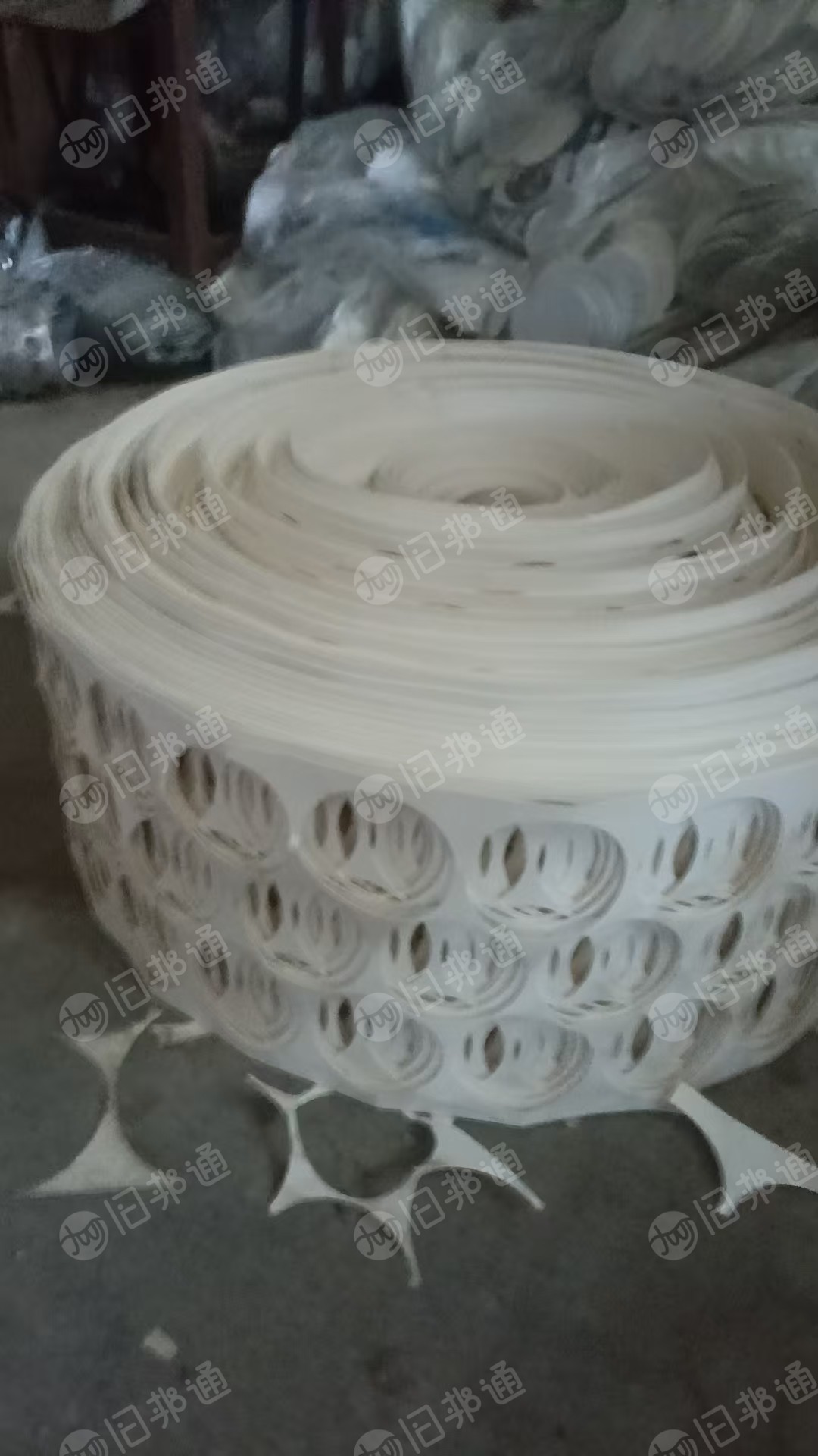 长期出售纯木浆瓶盖纸边角料