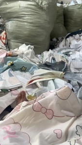 长期出售窗帘布，窗帘布边角料，涤纶废布，月供15吨，货在江西赣州