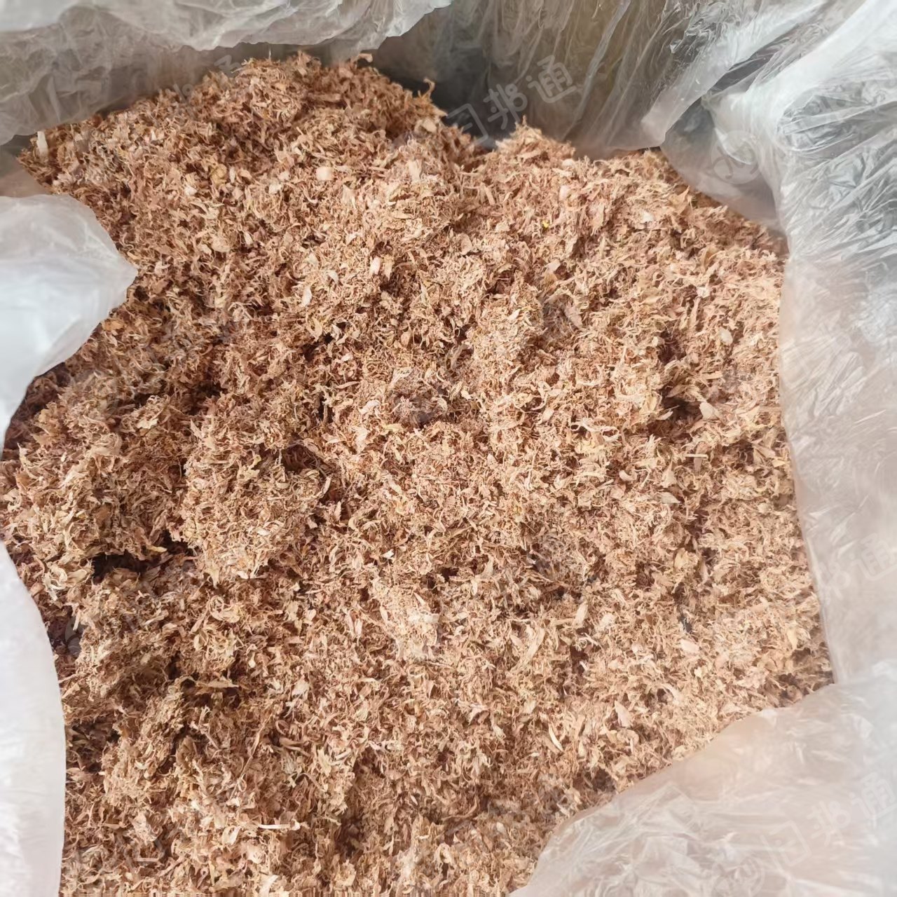 长期出售木屑，燃烧料，有压包，货在上海