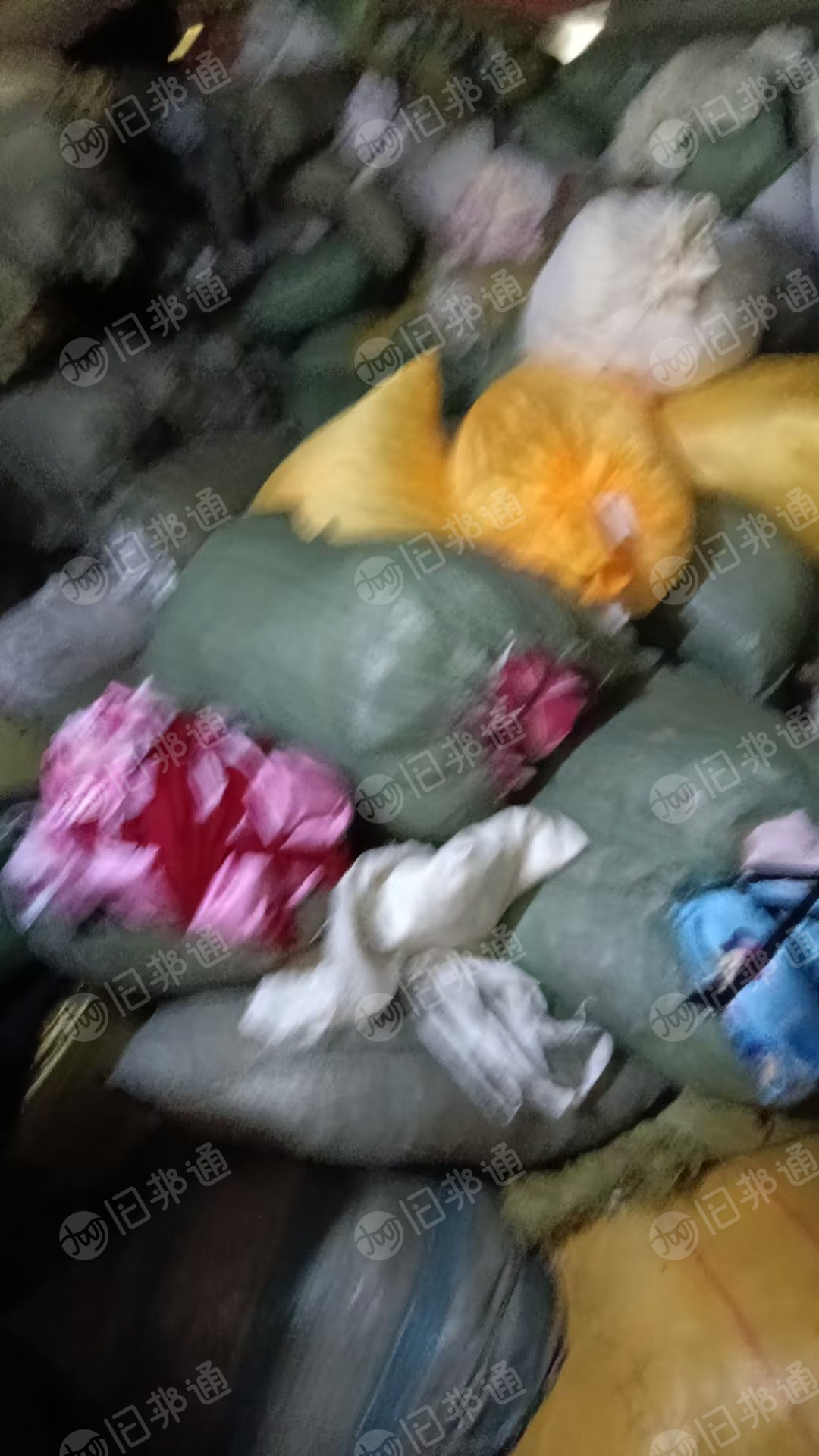 长期出售涤纶废布，涤纶造粒布，涤纶碎布，现货有30吨，货在广西桂林