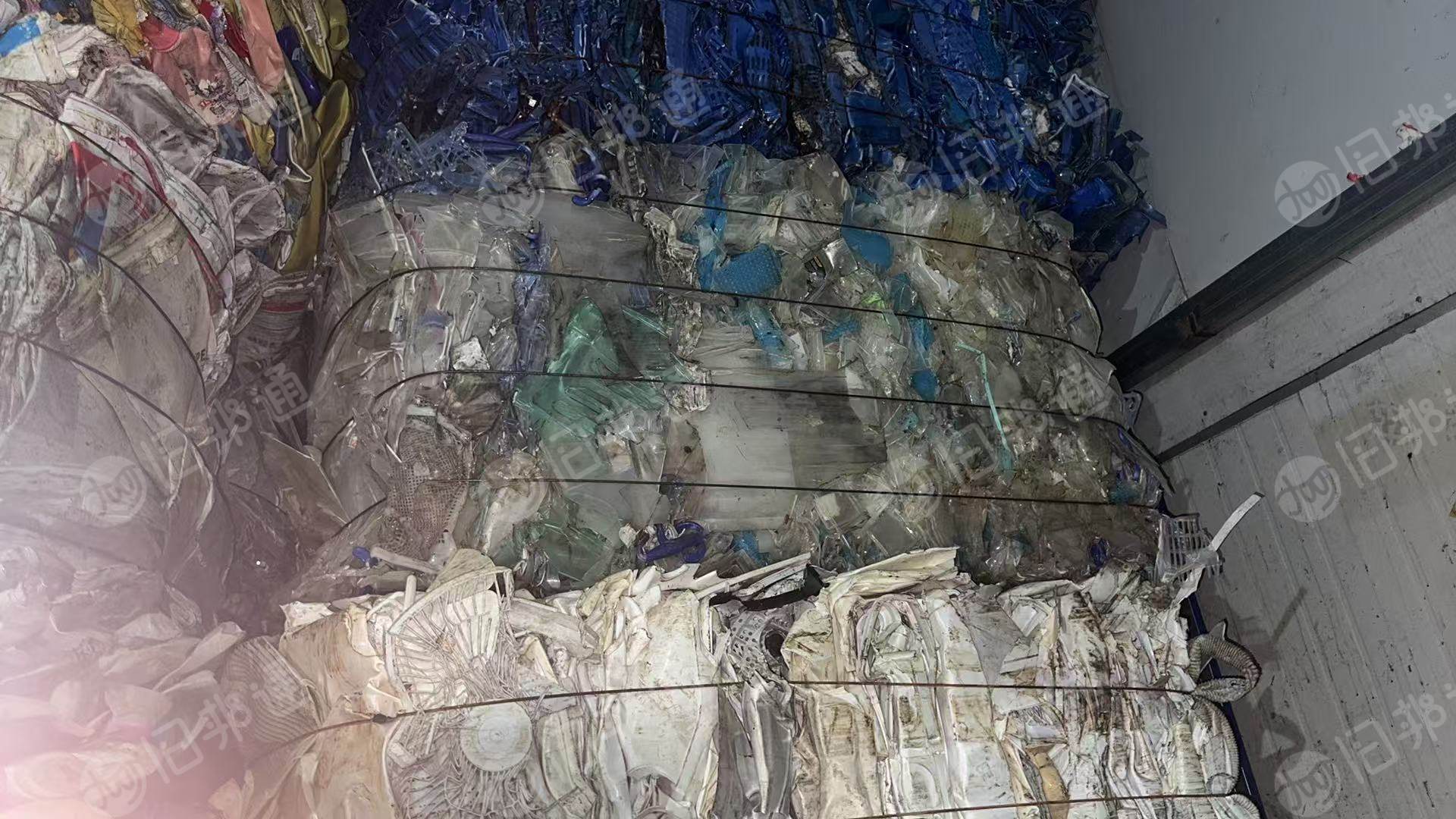 出售透明水果筐压块,现货9*6一车,20吨左右
