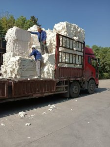 长期出售精梳落棉,纯棉,环锭纺下来的,现货有100多吨,货在湖北黄石
