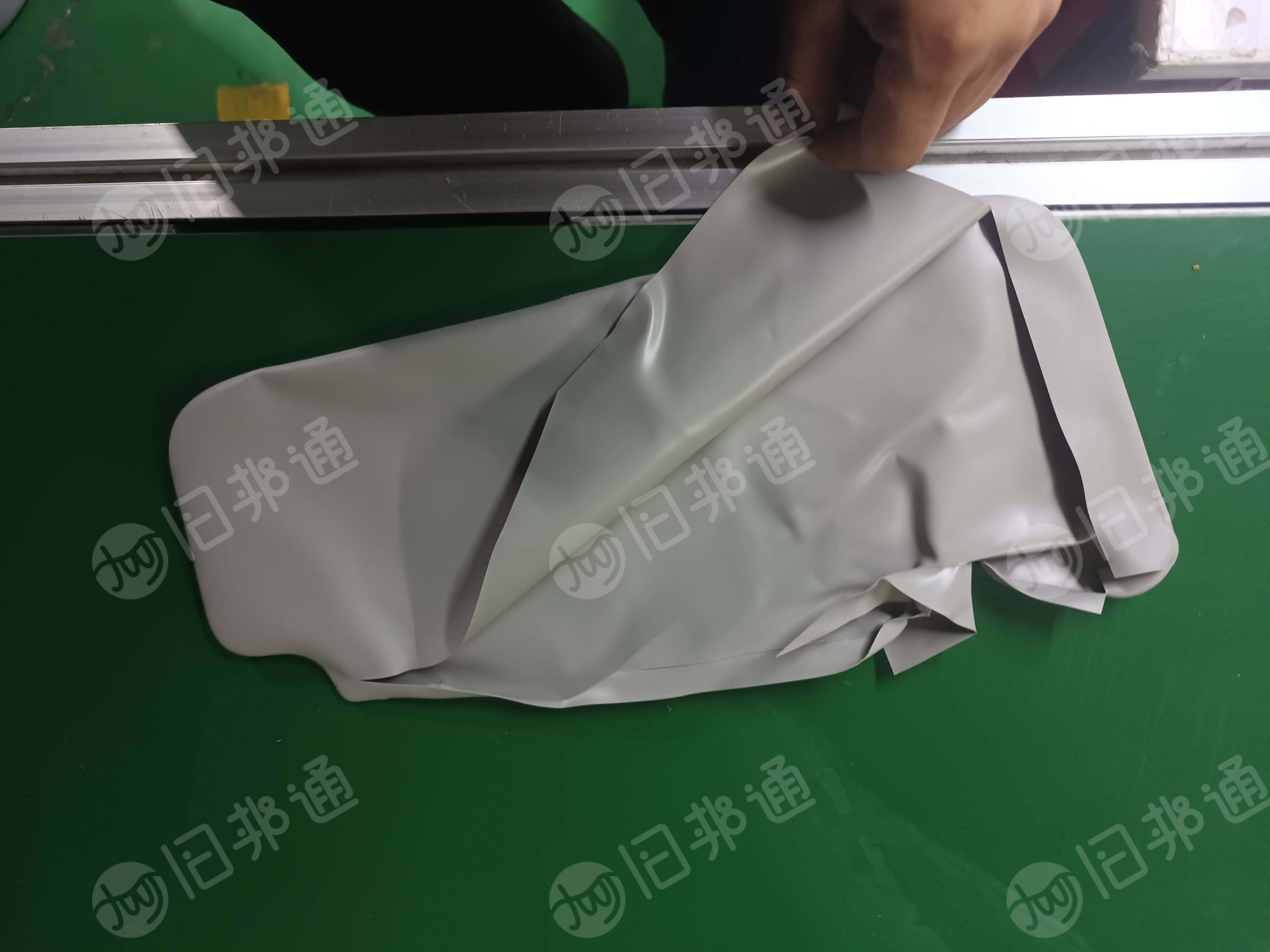 出售纯PVC革废料