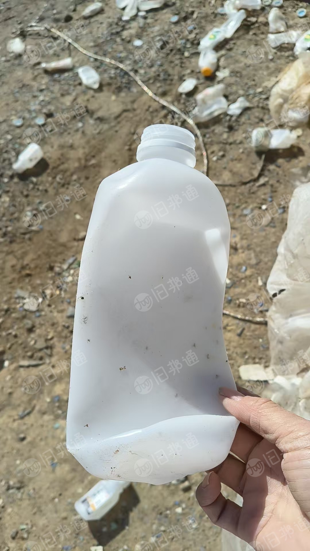 出售PP，PE瓶子混合压包料，都是白料透明丙料，现货10吨