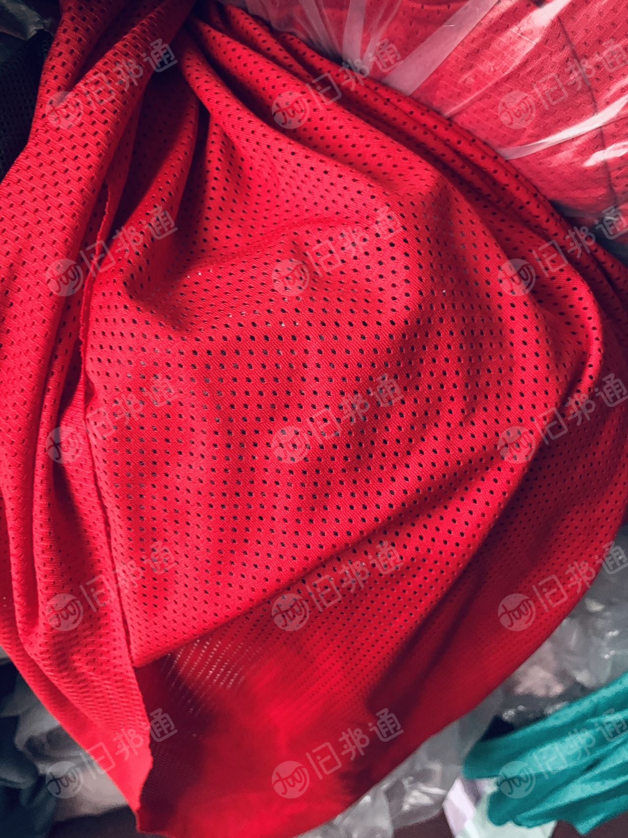 出售针织面料：平布，针孔，摇料绒，珊瑚绒，粗针拉绒，罗纹，网眼，丝光棉，丝光布，超柔，粗针提花等等
