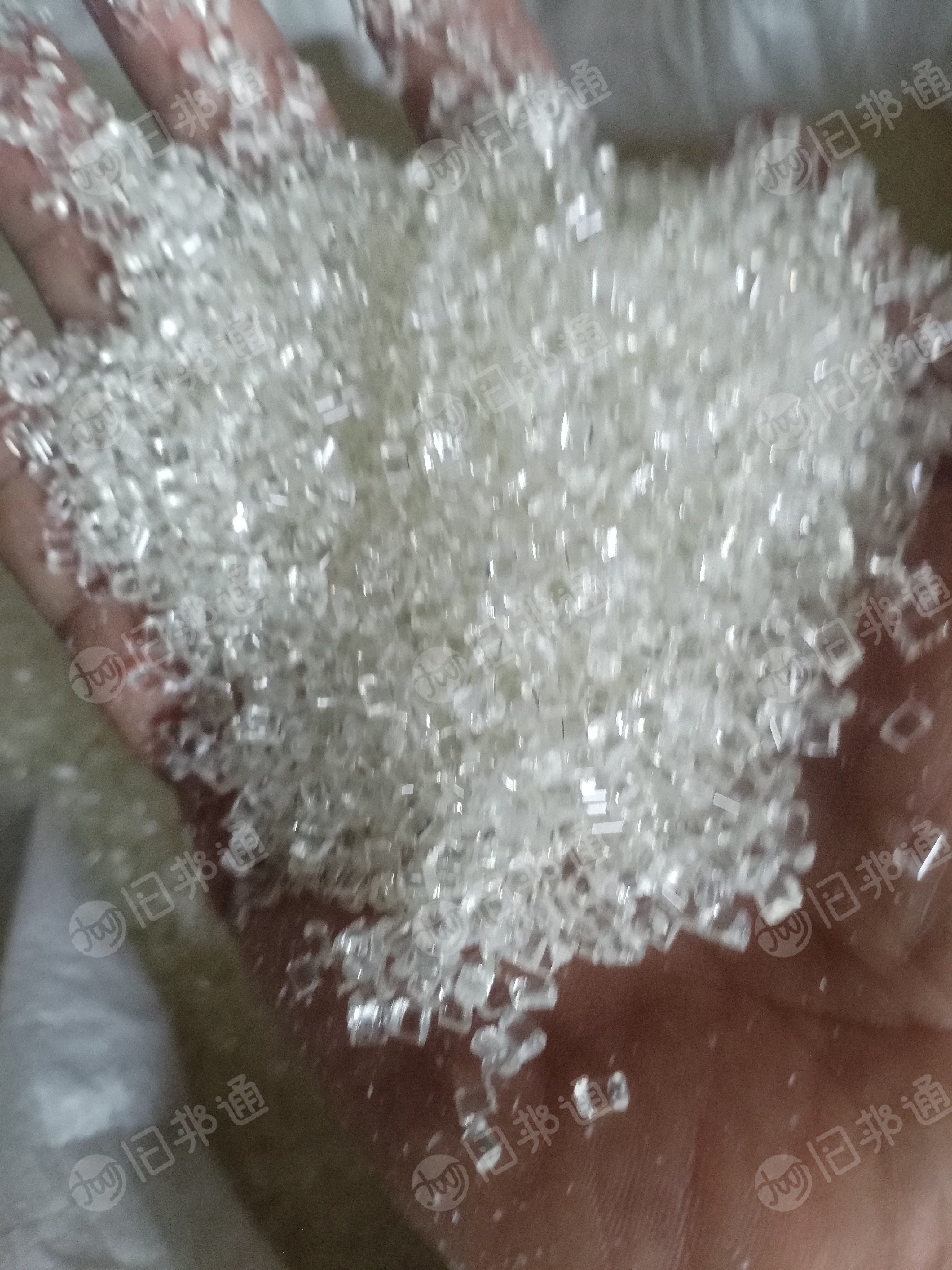 出售粘度高的pet膜级透明切片,粘度0.6,进口的透明pet切片,月供1500吨
