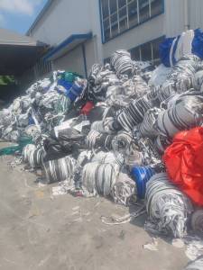 长期出售广告布，广告布边条，80吨左右，货在湖北随州