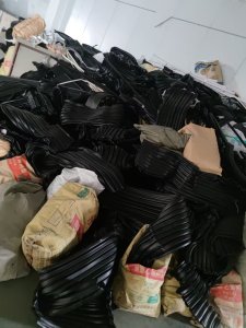 长期出售pvc机头料