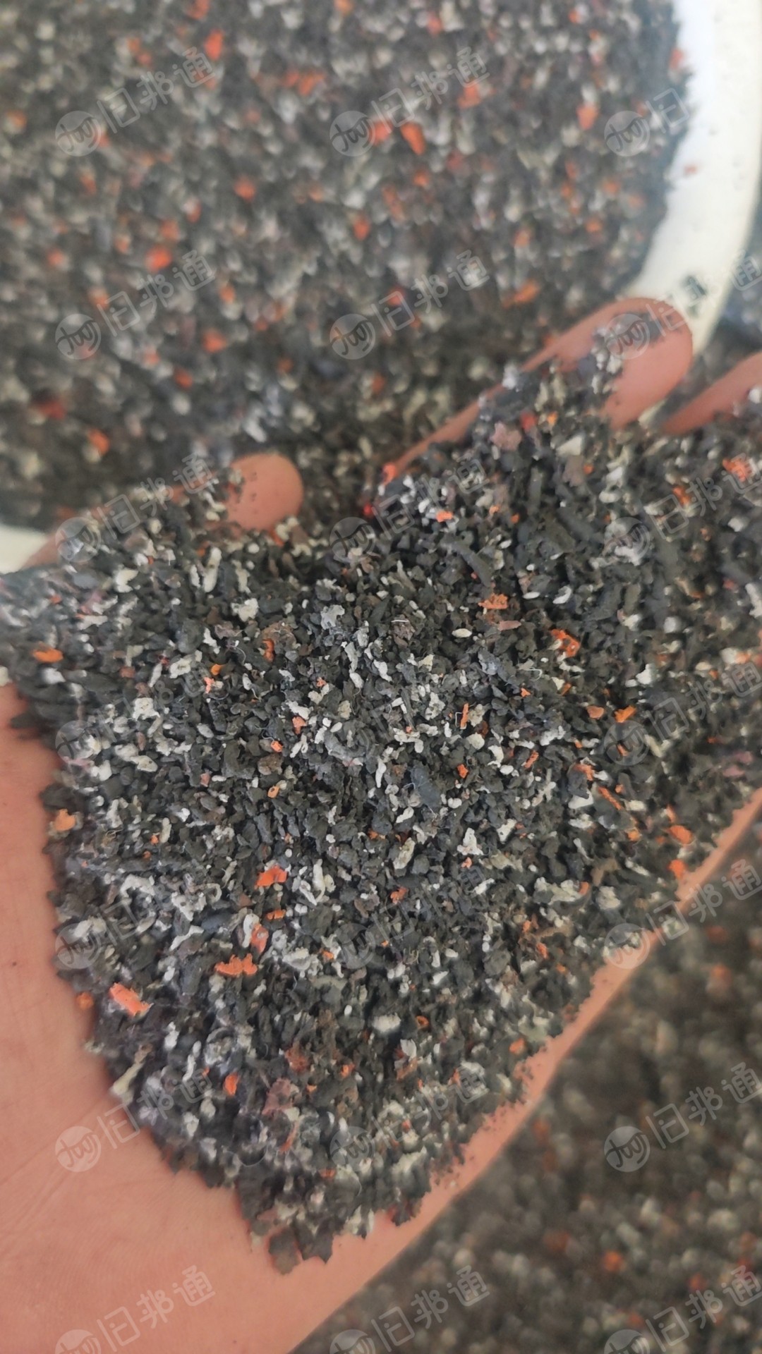出售TPE汽车脚垫破碎料，月供100吨，做汽车脚垫用