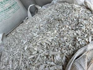 长期出售PVC大小管破碎料