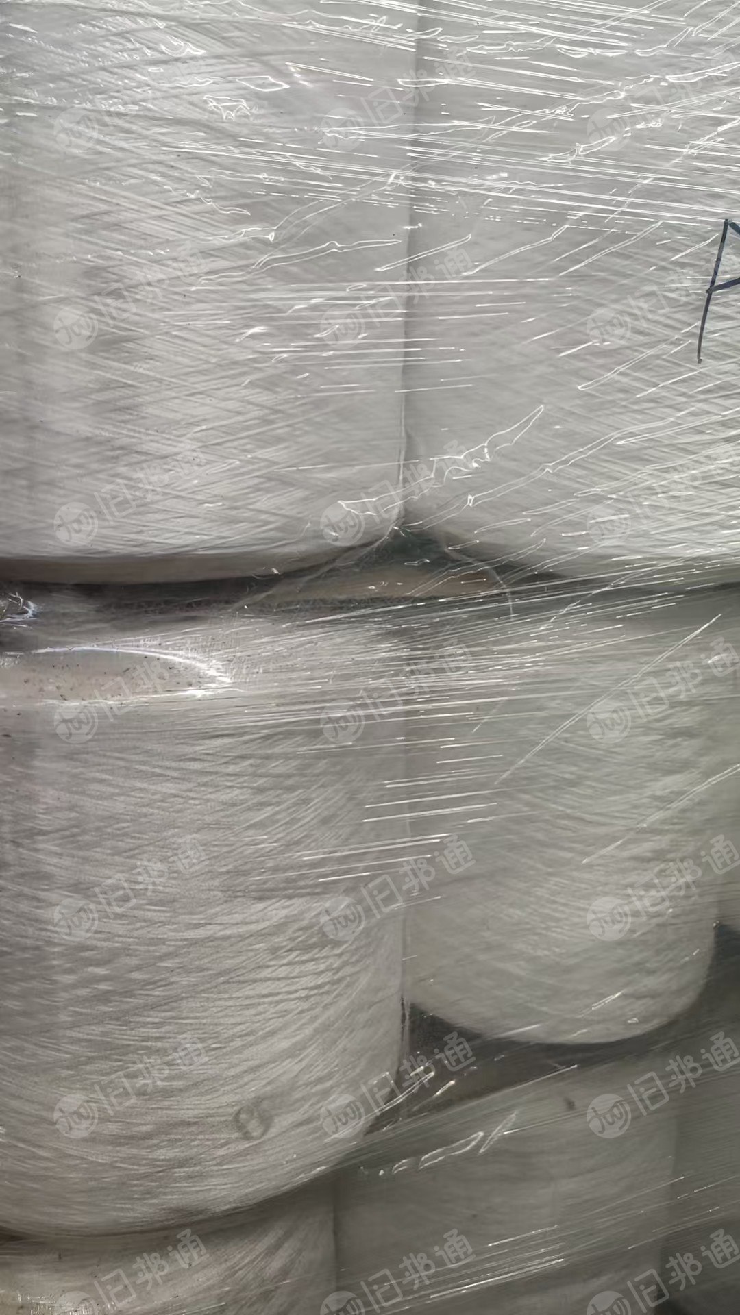 长期出售地毯厂下来的涤纶丝,涤纶库存丝,有三等品,也有一等品,货在新疆塔城