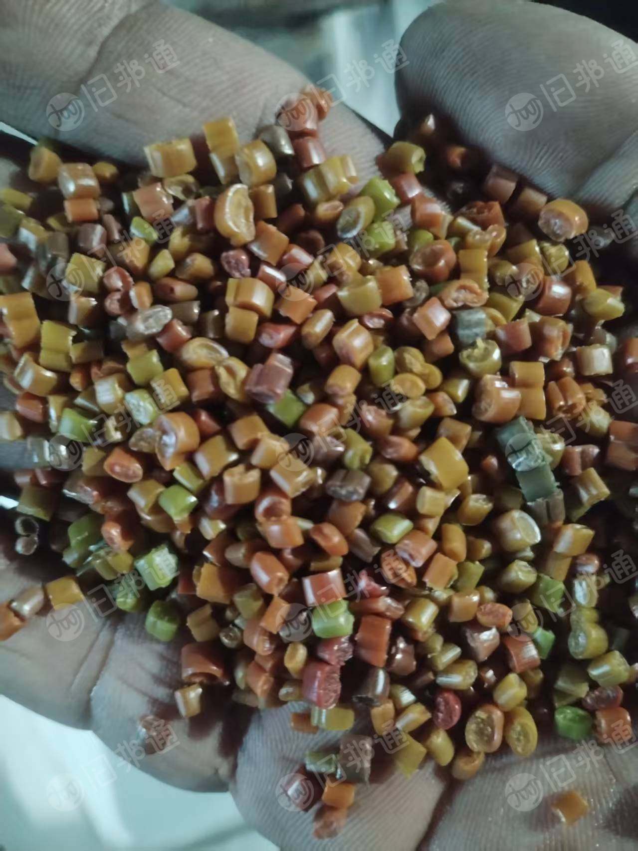 出售花丙膜颗粒，过3张100膜，月供200吨
