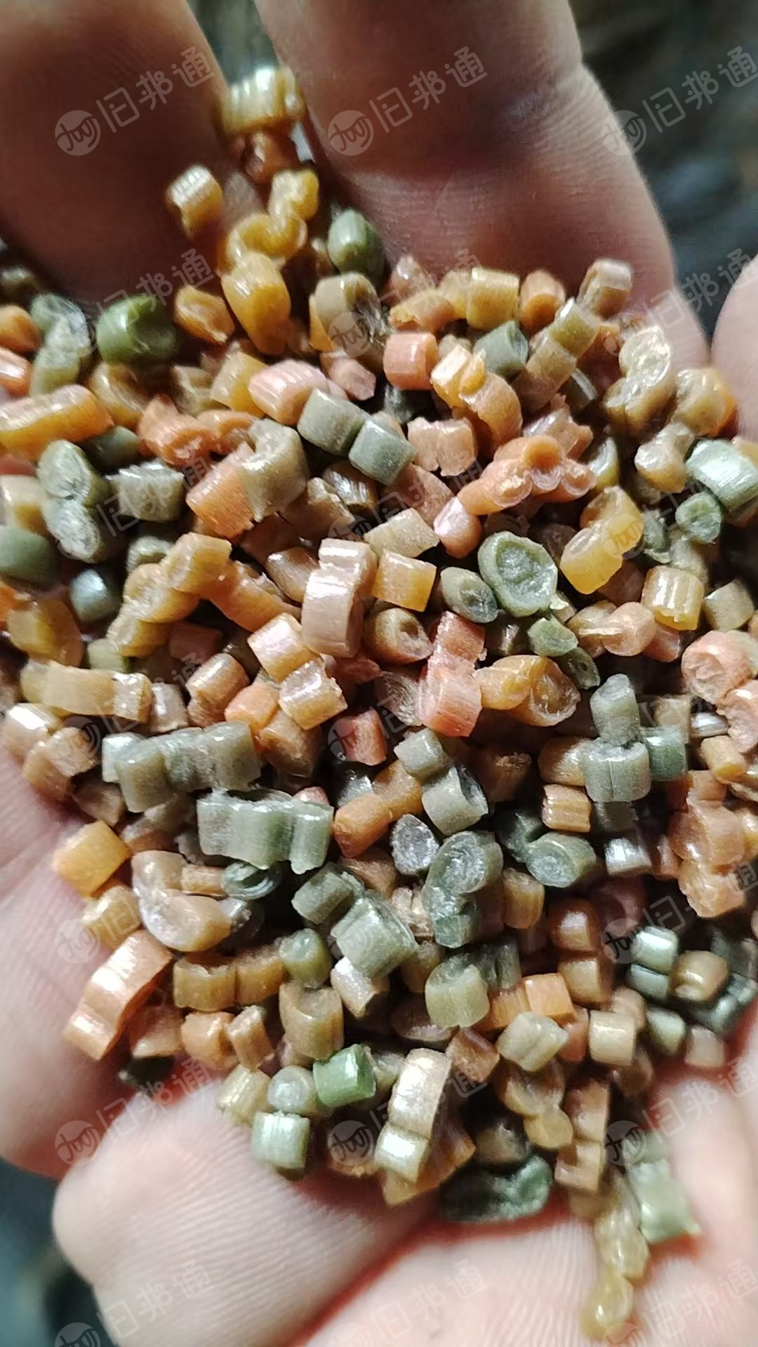 出售花丙膜颗粒，过3张100膜，月供200吨