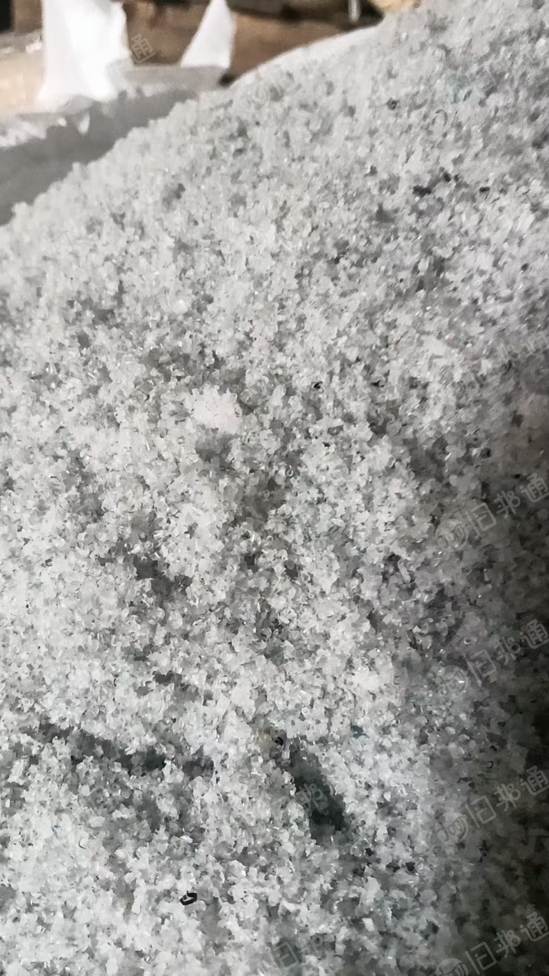 回收PC粉沫料，含有一点高压膜，或者亚克力都没事，月需300吨