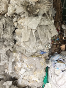 出售水洗高压膜，二级料，月供200吨