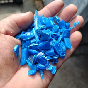 出售纯大蓝桶破碎料，可直接上机注塑，月供300吨