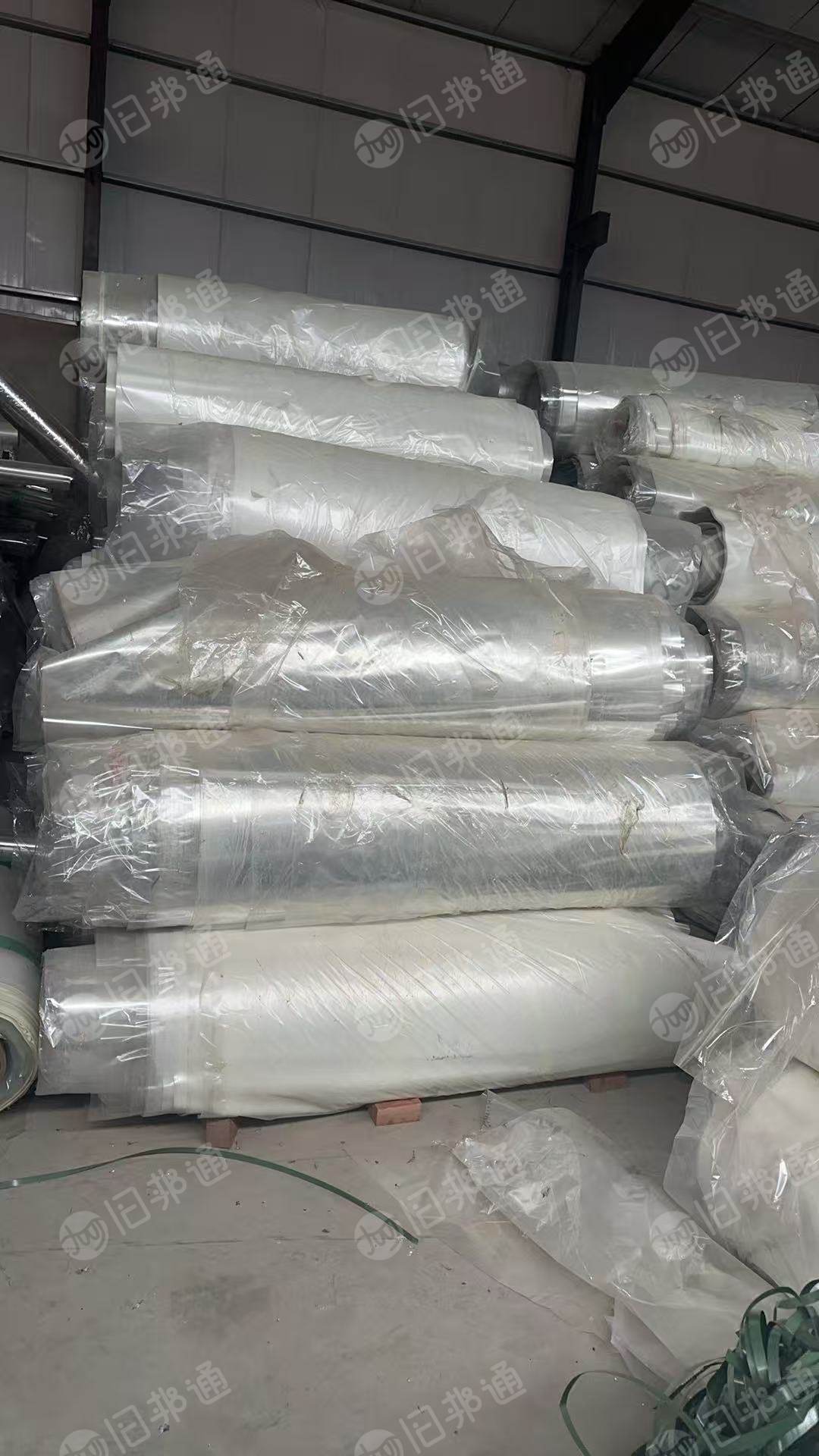 出售pet卷膜，光膜，5丝、1.5米宽，有透明人半透的两种