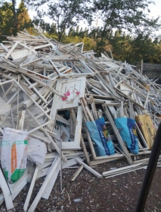 长期出售塑钢毛料