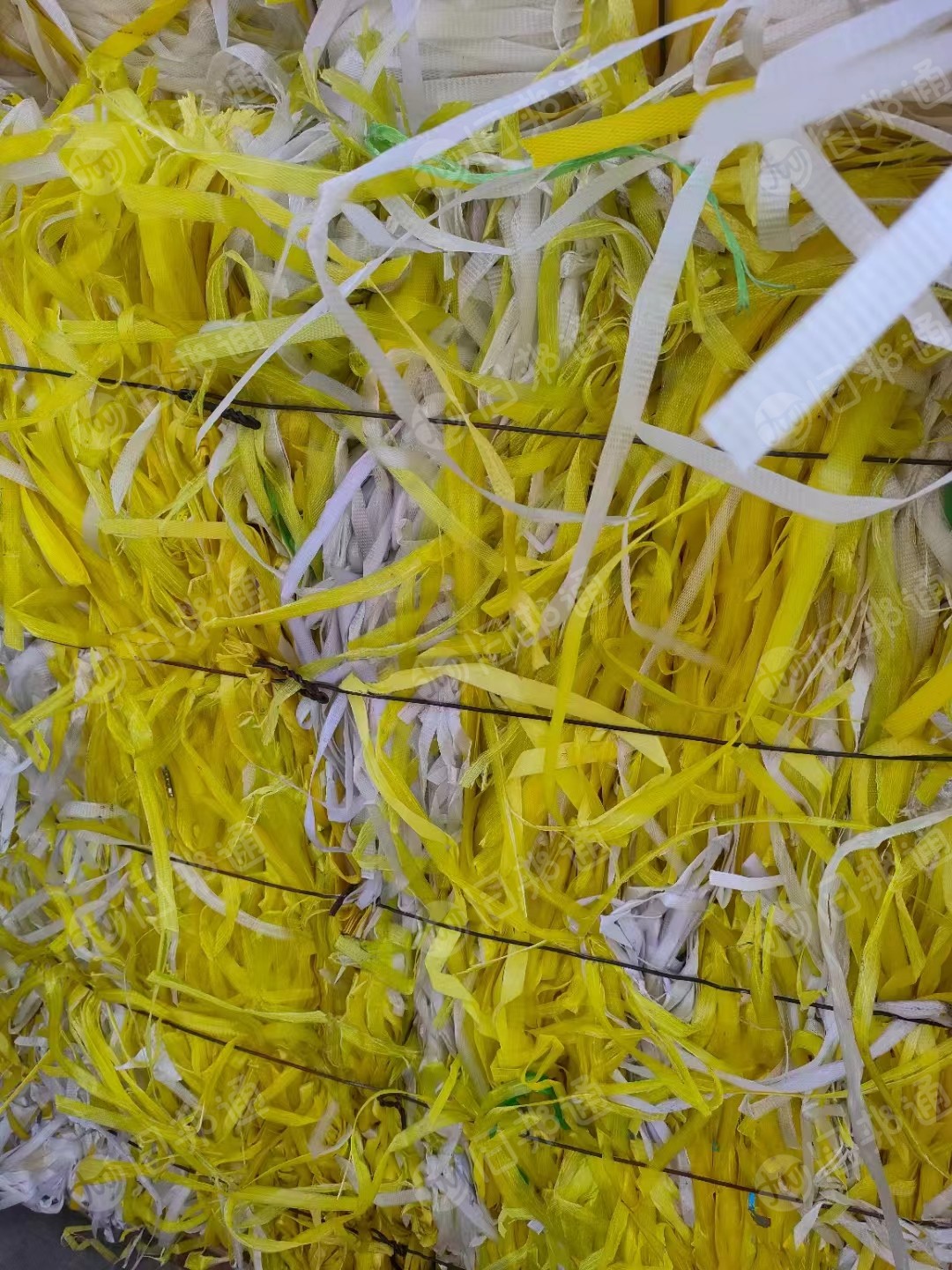 长期出售pp打包带废料，全透明黄色，现货9吨左右