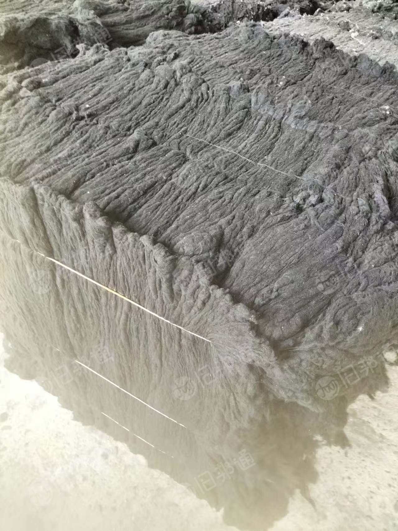 出售纺纱厂下来的纯涤纶黑色斩刀,环锭纺,涤纶拉丝料,可以造粒,现货有9.6米一车,货在河南郑州